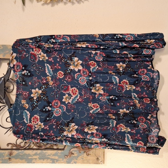 Nurture by Westbound 100% Rayon Floral Vneck Long Sleeve Blouse.  NWT Size 2X - Picture 9 of 12